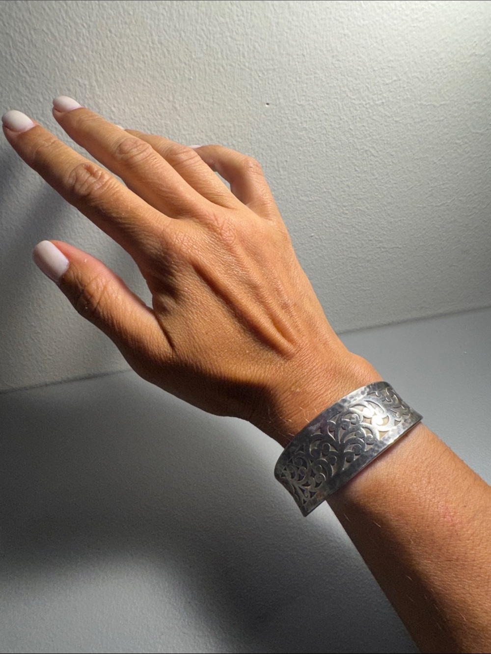 Lois Hill 925 scroll Hammered cuff bracelet